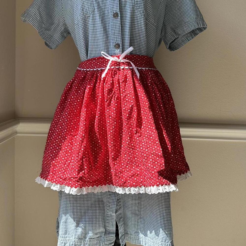 Vintage handmade by grandma Red and white hearts apron with white lace trim